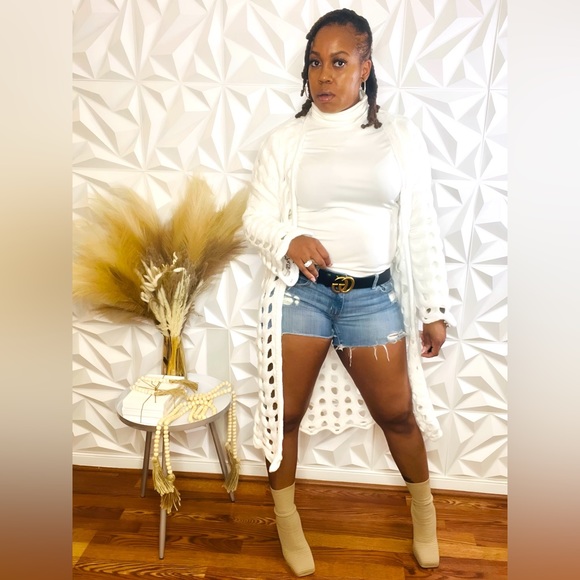 Pressed Hollow Open Flared Cardigan - White - Picture 5 of 5